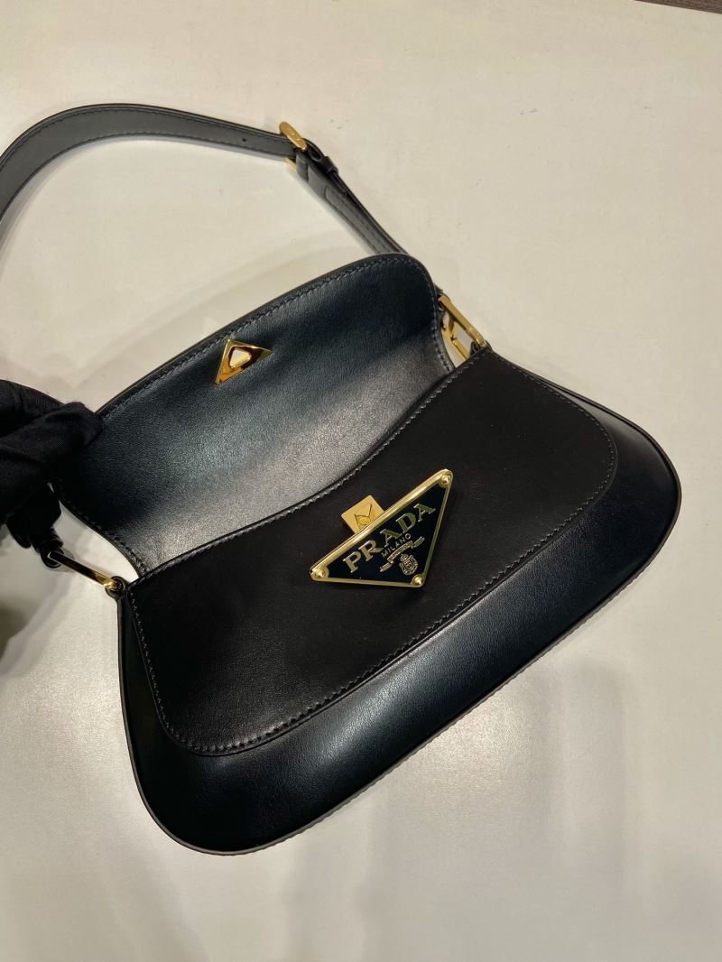 Pra*a hobo bags